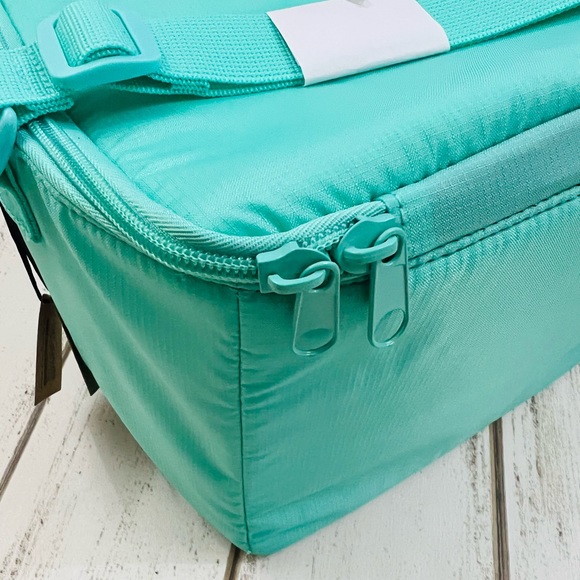 VS PINK Soft Cooler Bag - Picture 9 of 12